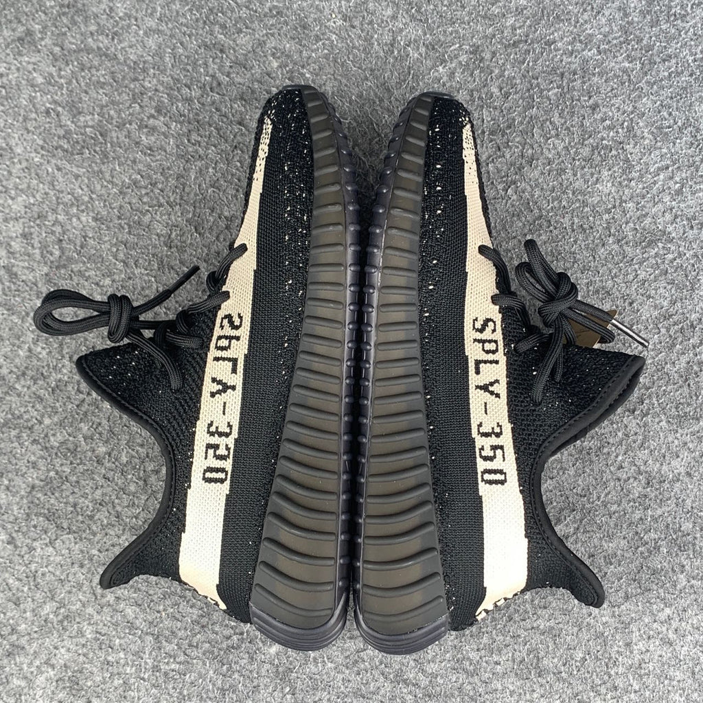 Yeezy Boost 350 V2 'Oreo'