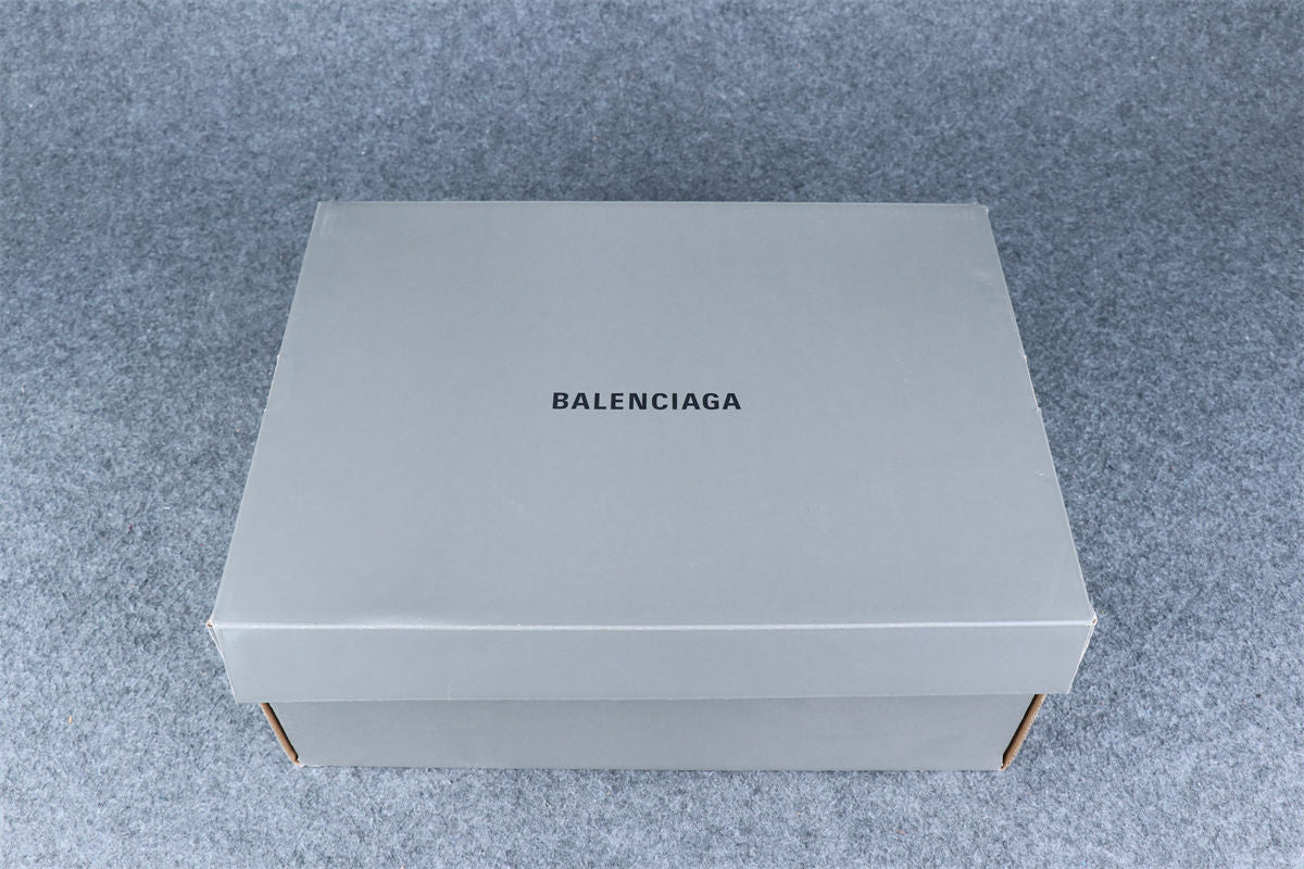 Balenciaga Wmns Runner Sneaker 'White Burgundy'